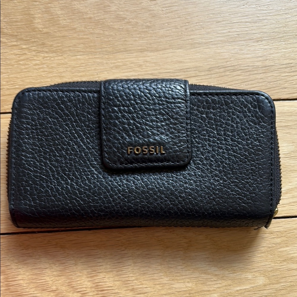 Fossil Black Textured Leather Card Holder